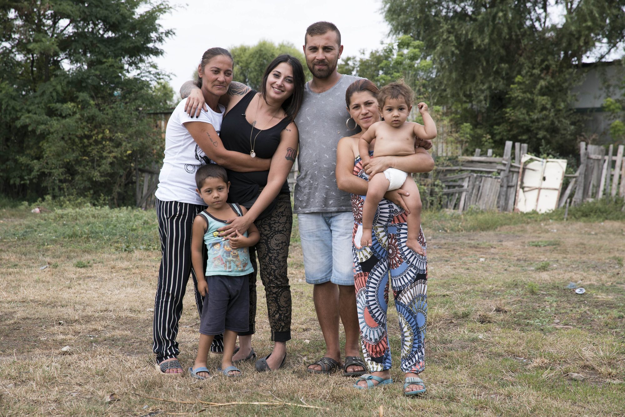Jessi with Afize, Emurah and the children in Romania
